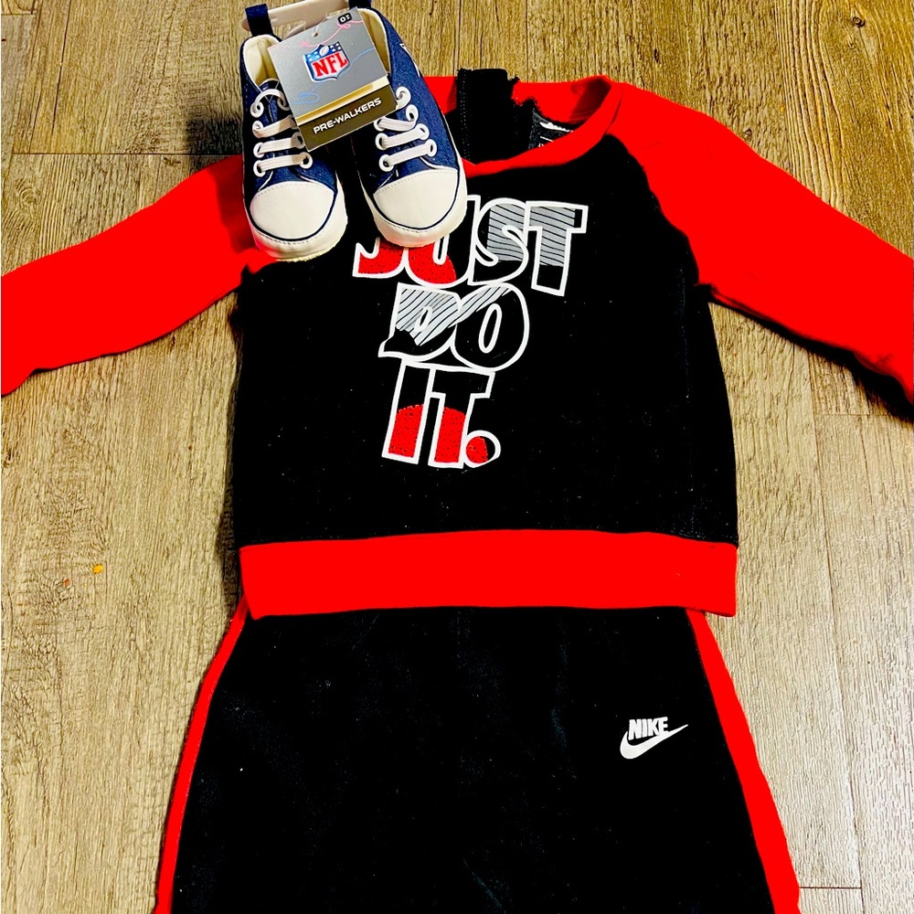 Nike Outfit & Pre-walking shoes
